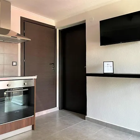 Daire Athina's & Studio *