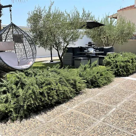 Daire Athina's & Studio