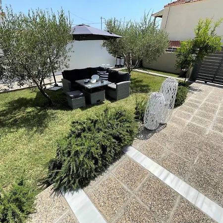 Daire Athina's & Studio Nikiti (Sithonia)